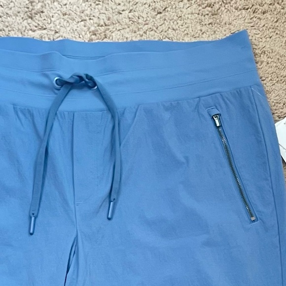 ATHLETA Trekkie North Plus Size Jogger Pants in Cottage Blue Size 18 NEW - Picture 6 of 16